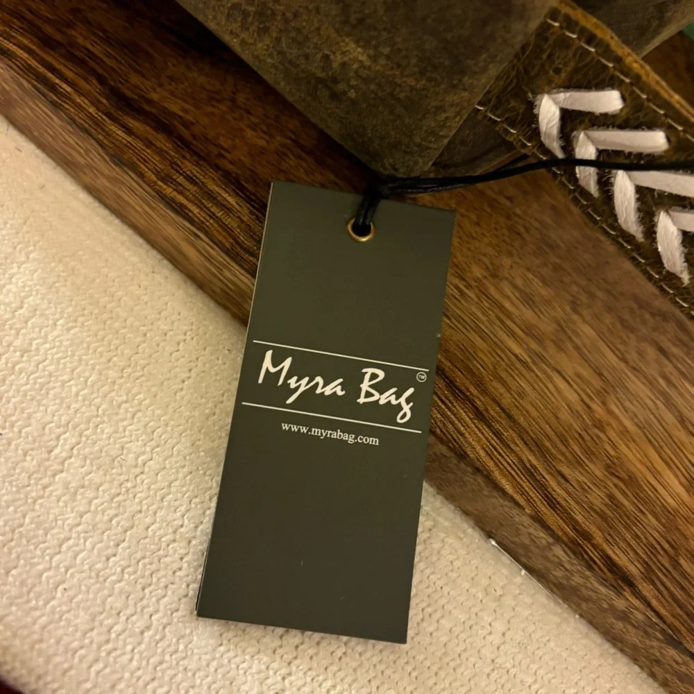 Myra Bag Leather Makeup/Cosmetic Bag/Shaving Bag